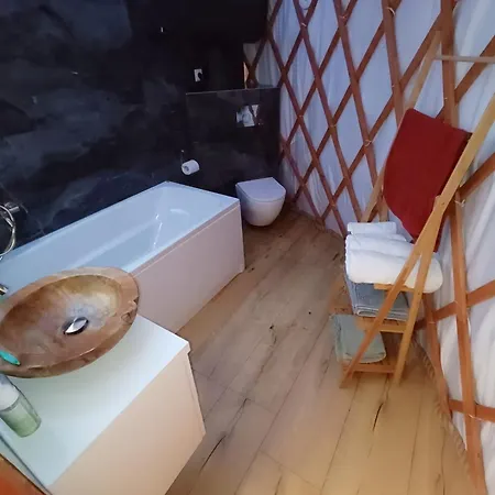 Jurta Na Skraju Lasu خيمة فخمة Zawady (Lask)