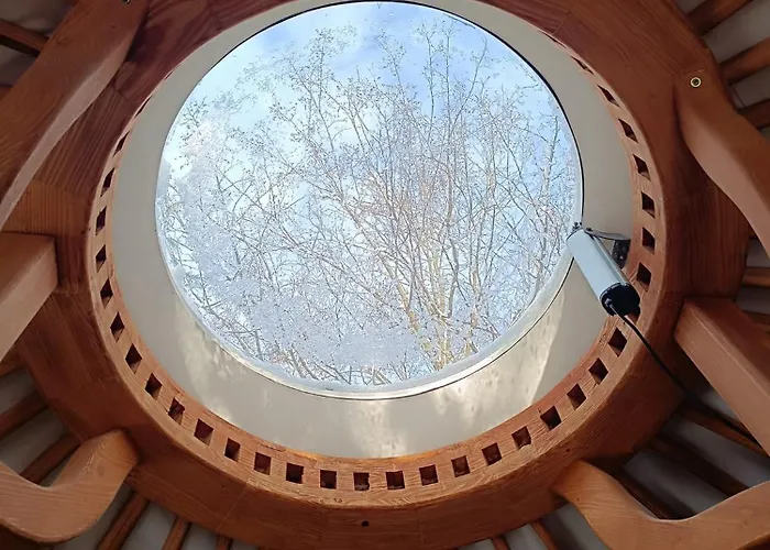 Jurta Na Skraju Lasu * Zawady (Lask)