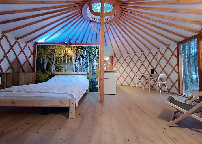 Jurta Na Skraju Lasu * Zawady (Lask)